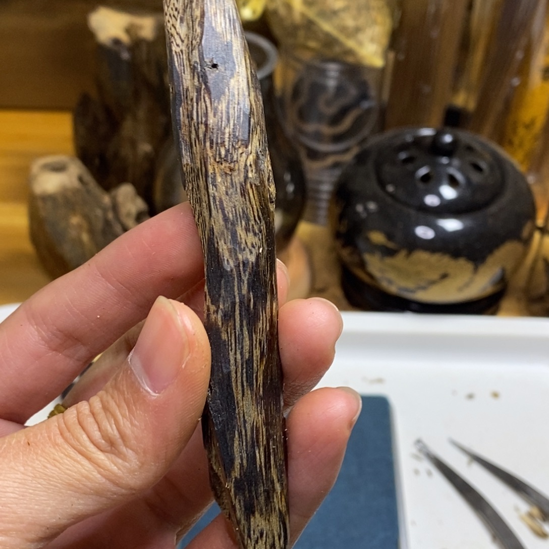 沉香高油香薰乌身16克