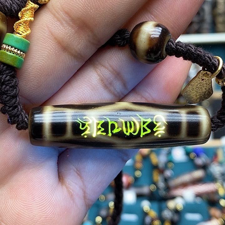 玛瑙/玉髓颈饰合金