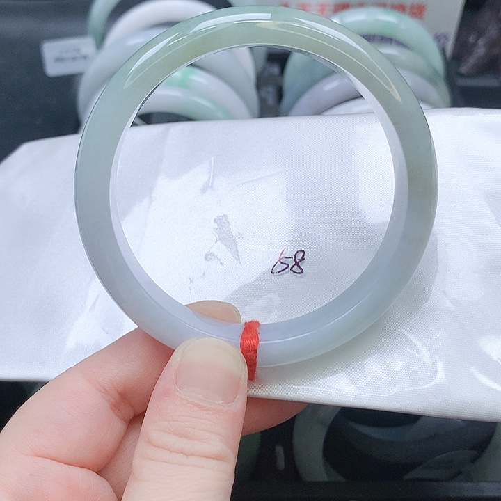 翡翠未镶嵌手镯63