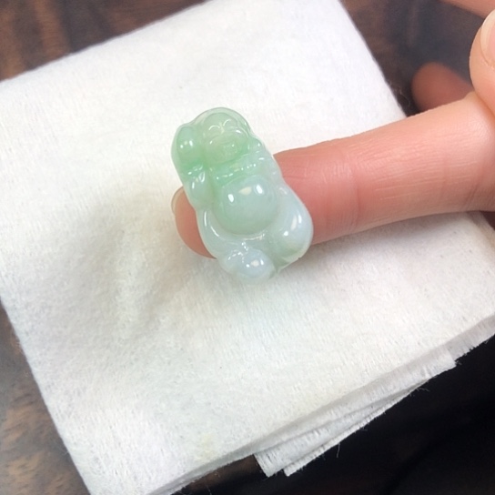 翡翠未镶嵌颈饰缅甸A货，每天下午1点半开播