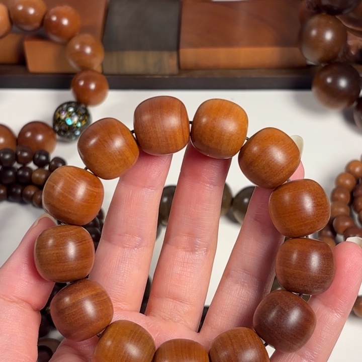 光***辉檀香木1718老山檀红肉奶香奶甜