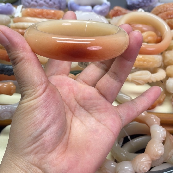 未镶嵌石英岩玉珠宝奇石小***物