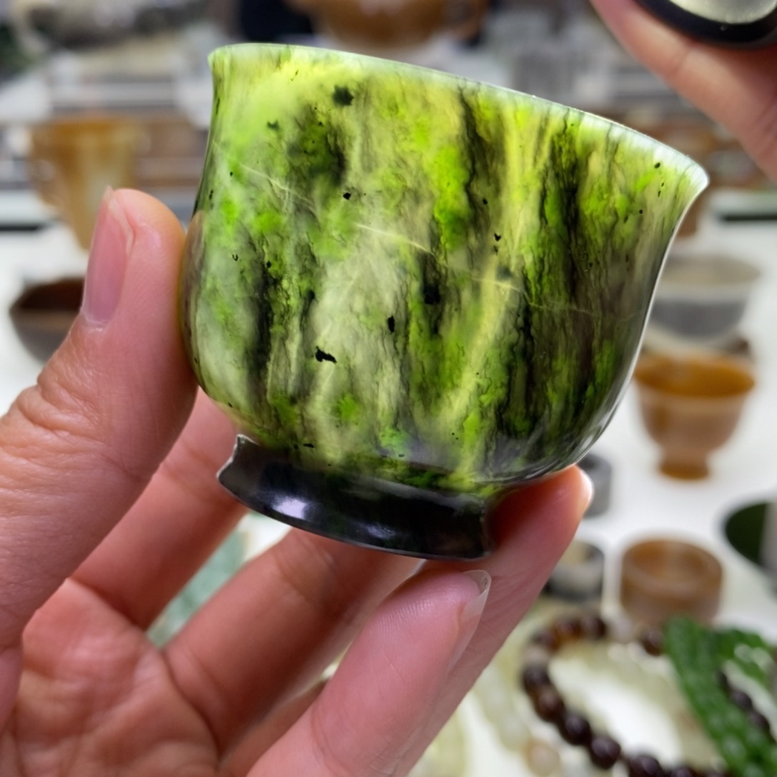 和田玉杯子未镶嵌