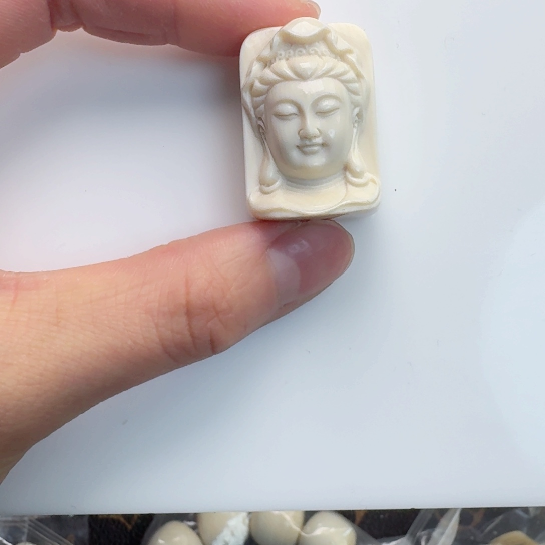 柏香籽/百香籽吊坠猛犸