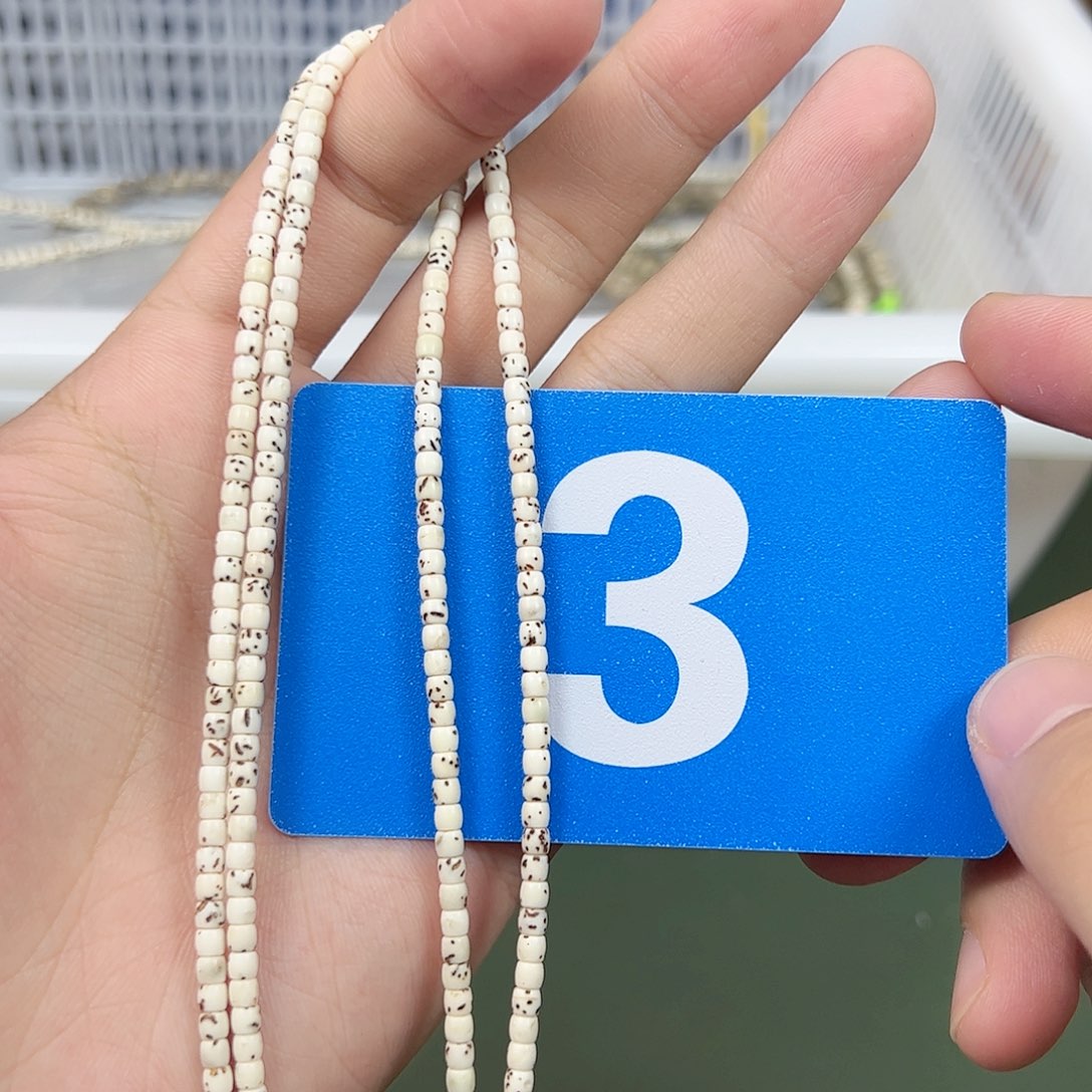 星月菩提吊坠43脖挂。  3