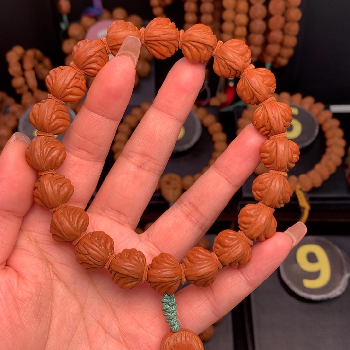 桃核吊坠1.5野生红魔手串