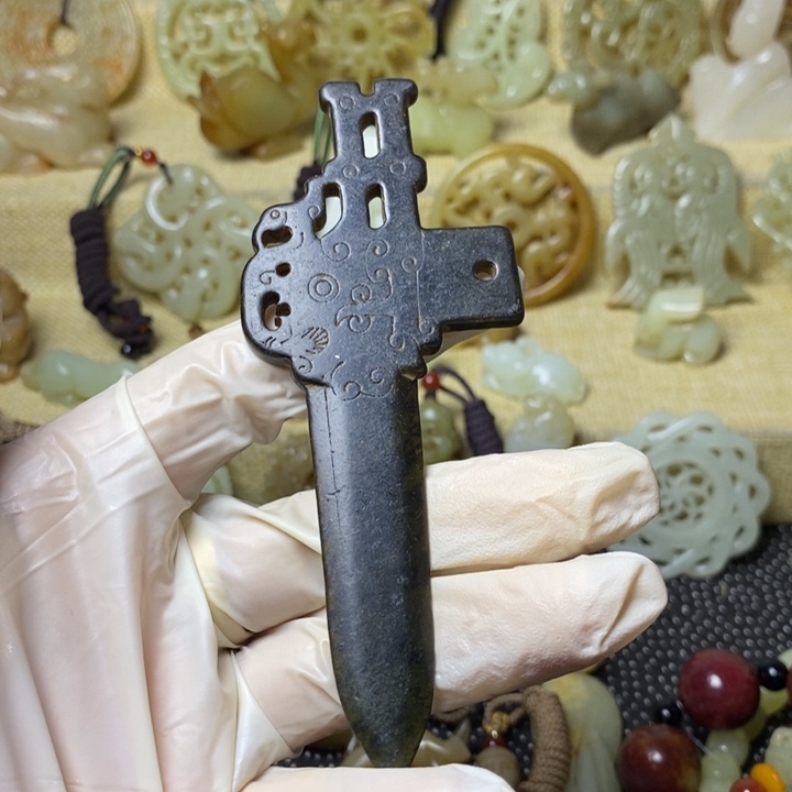 和田玉挂件未镶嵌