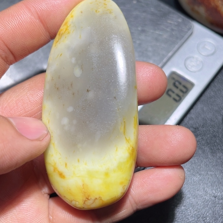 和田玉未镶嵌珠宝奇石