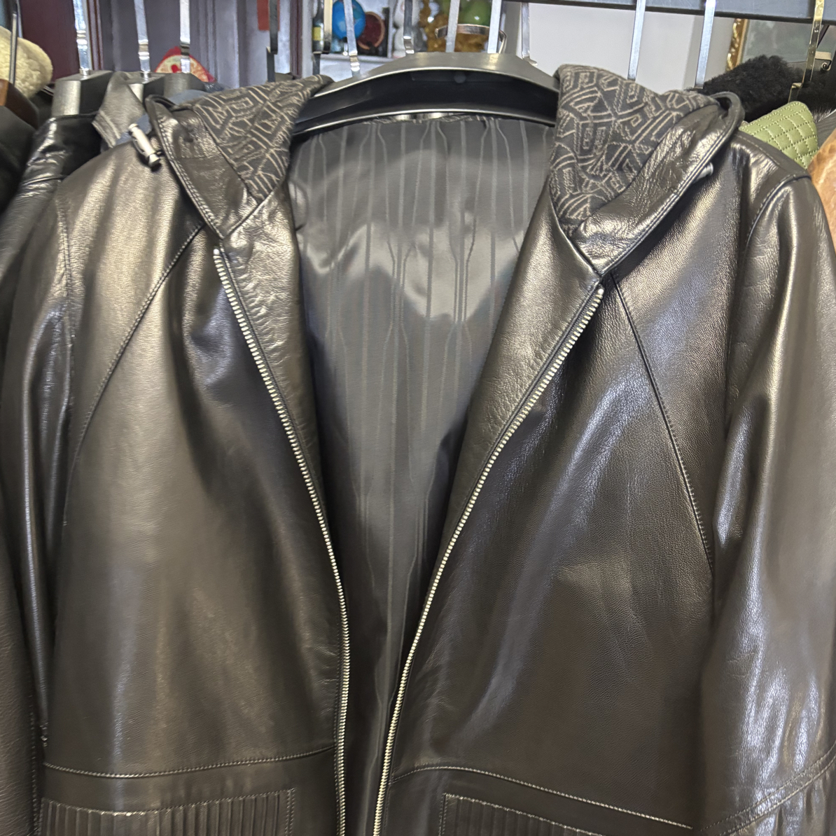 山羊皮中长帽款穿上你就是光，就是电，－切的主宰真皮