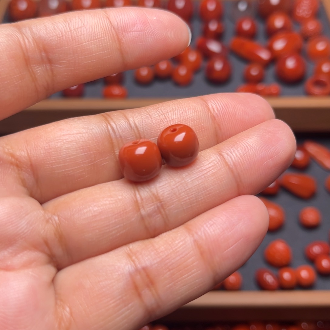 南红玛瑙配饰未镶嵌狸**?老型卡9