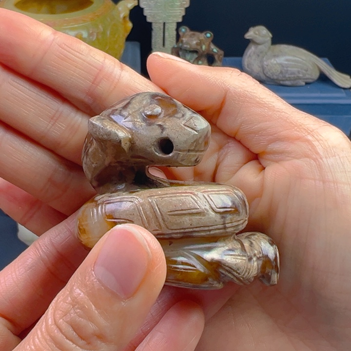 用***1和田玉（糖玉）未镶嵌挂件