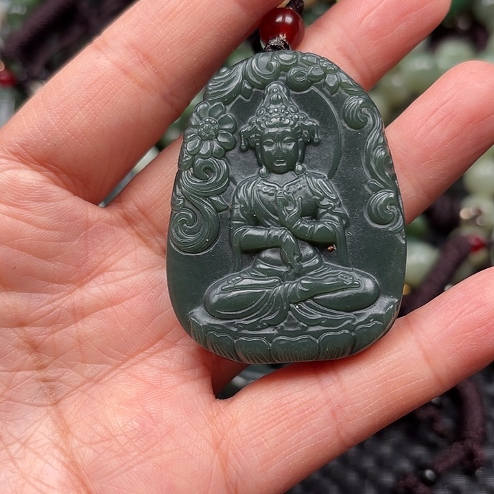 和田玉颈饰未镶嵌