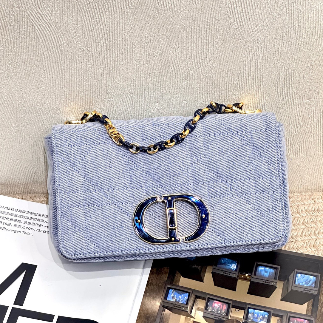 99新 DIOR/迪奥 牛仔珐琅扣caro 中号 22年编码