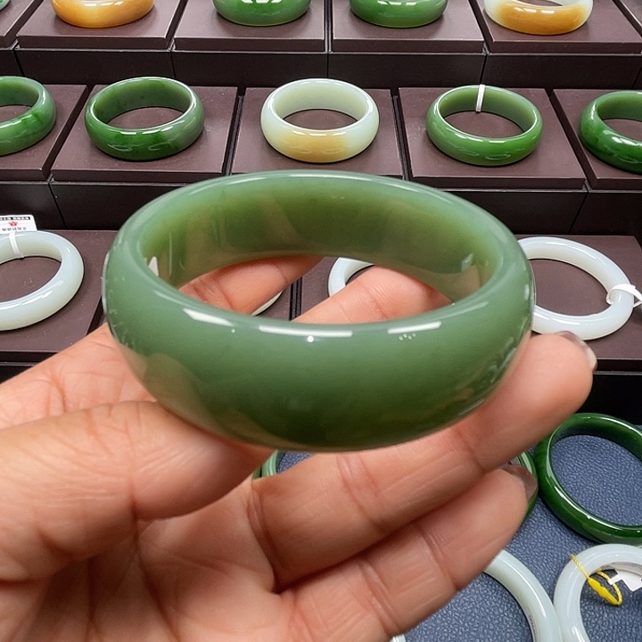 和田玉未镶嵌手镯5859