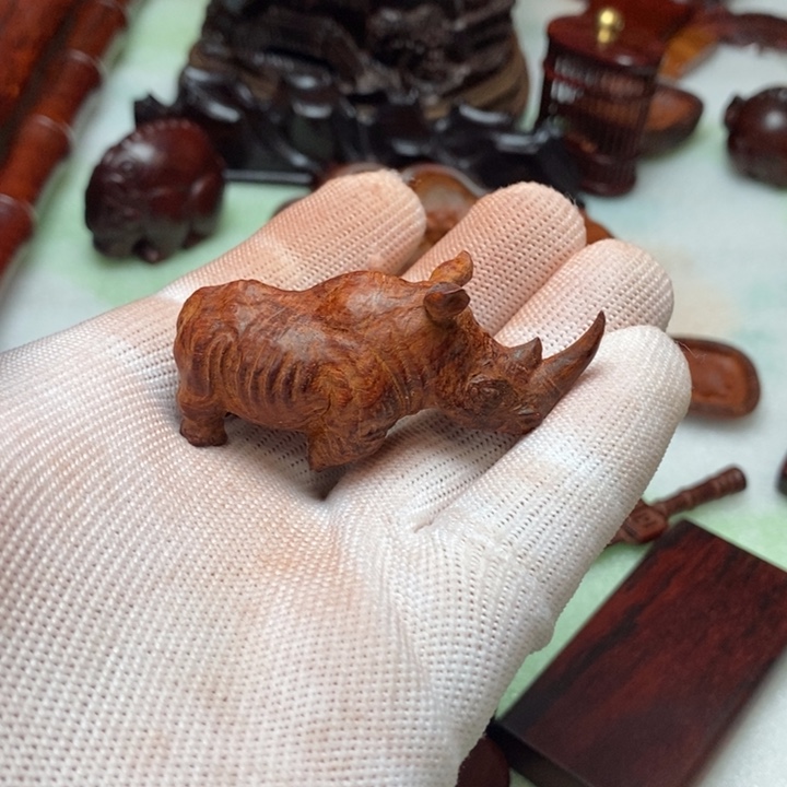 熊***熊檀香紫檀（小叶紫檀）