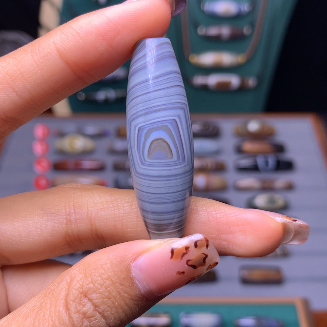 未镶嵌颈饰玛瑙/玉髓铁*