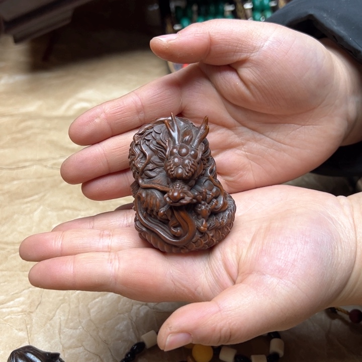 大叶紫檀（黑酸枝木类）