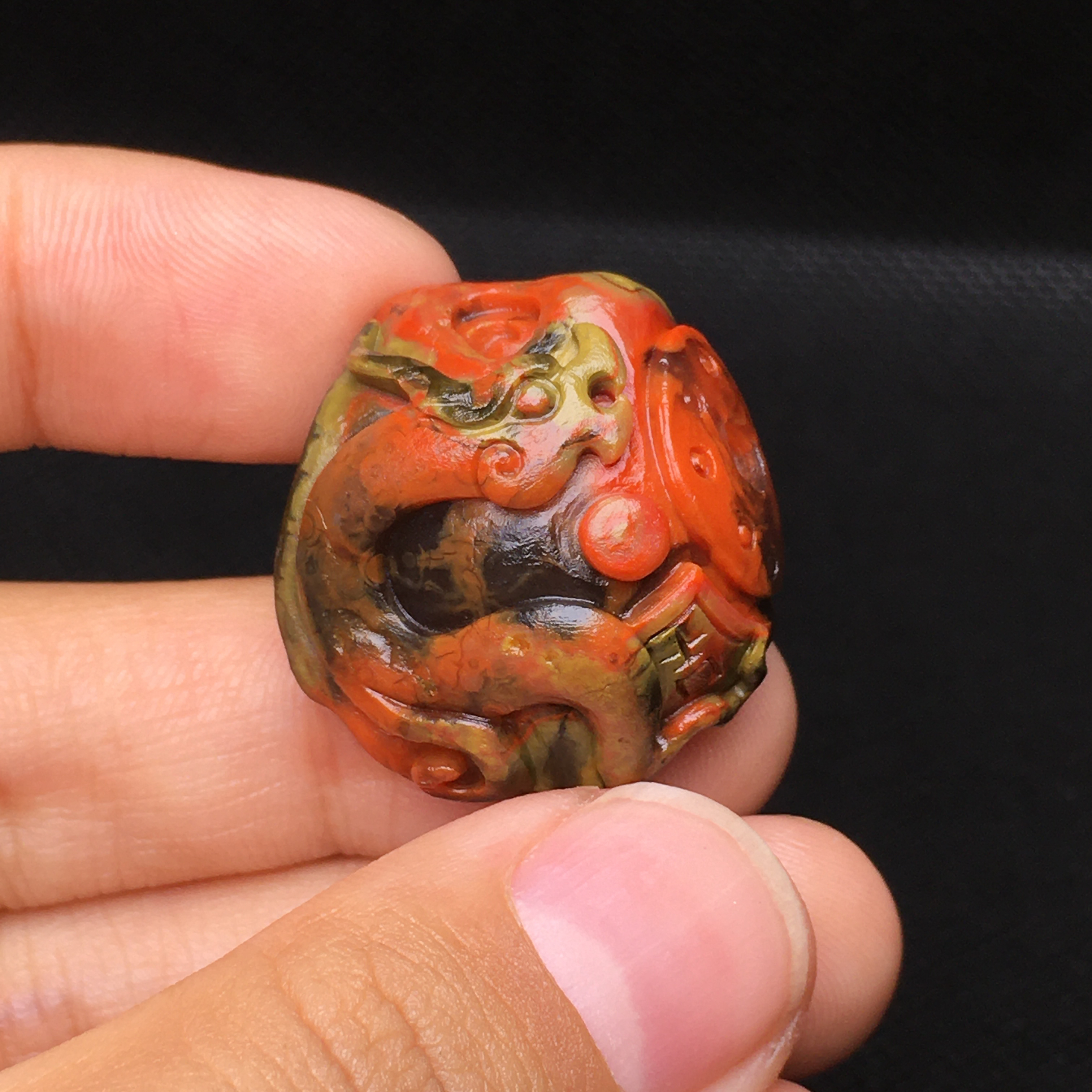 天然川料包浆南红精工仿古龙吊坠卡25x27x15mm