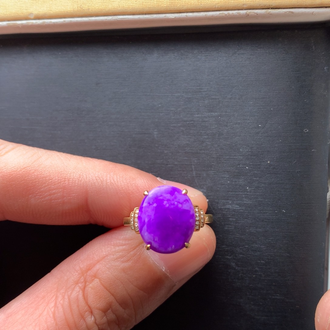 苏纪石（舒俱来）18K金镶嵌戒指