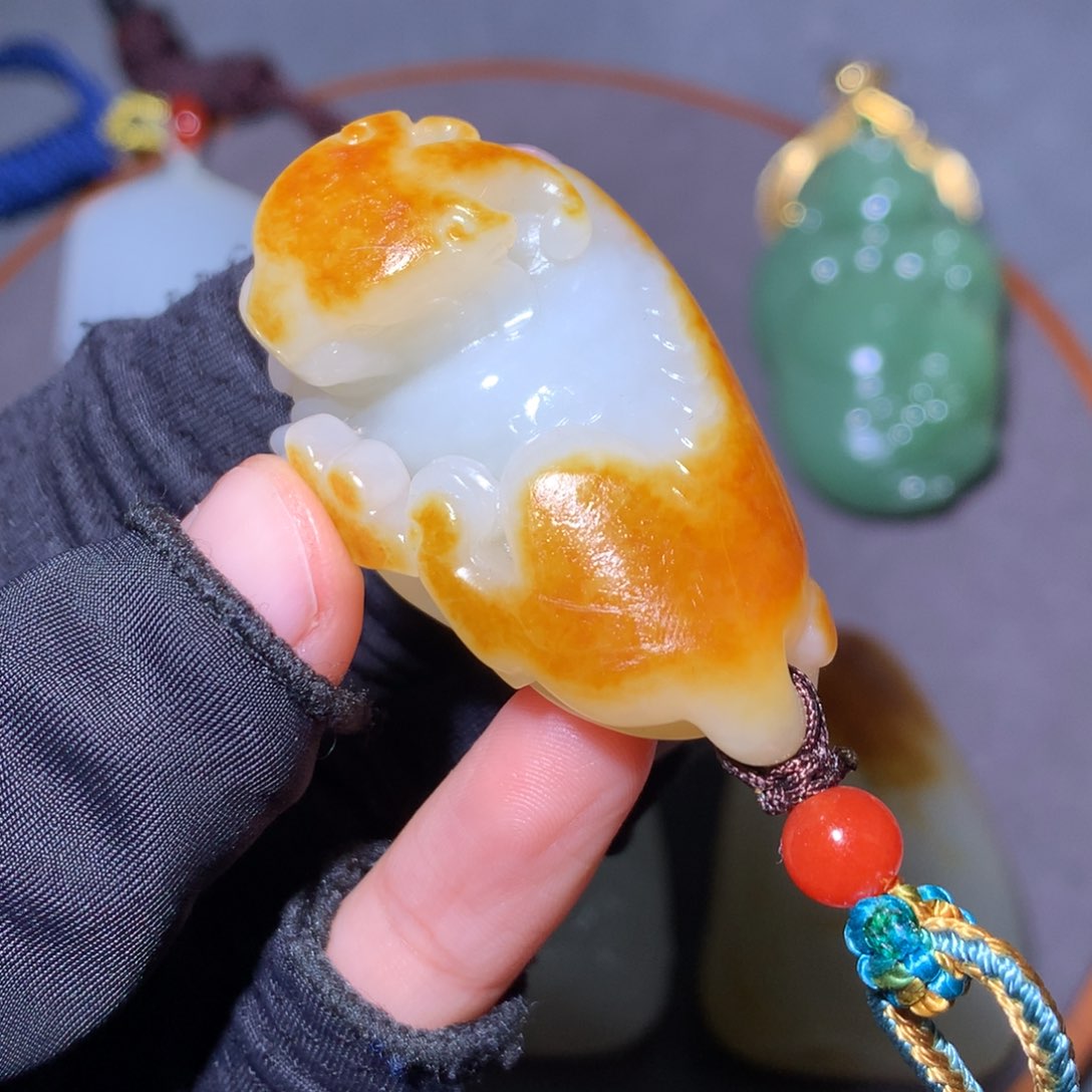 和田玉颈饰未镶嵌花***手