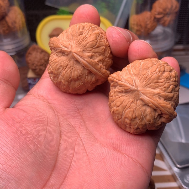 冰***寒吊坠文玩核桃南瓜墩