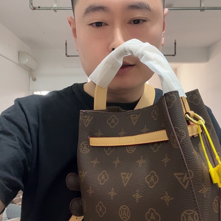 蚕丝麂皮（革）犏牛皮（革）