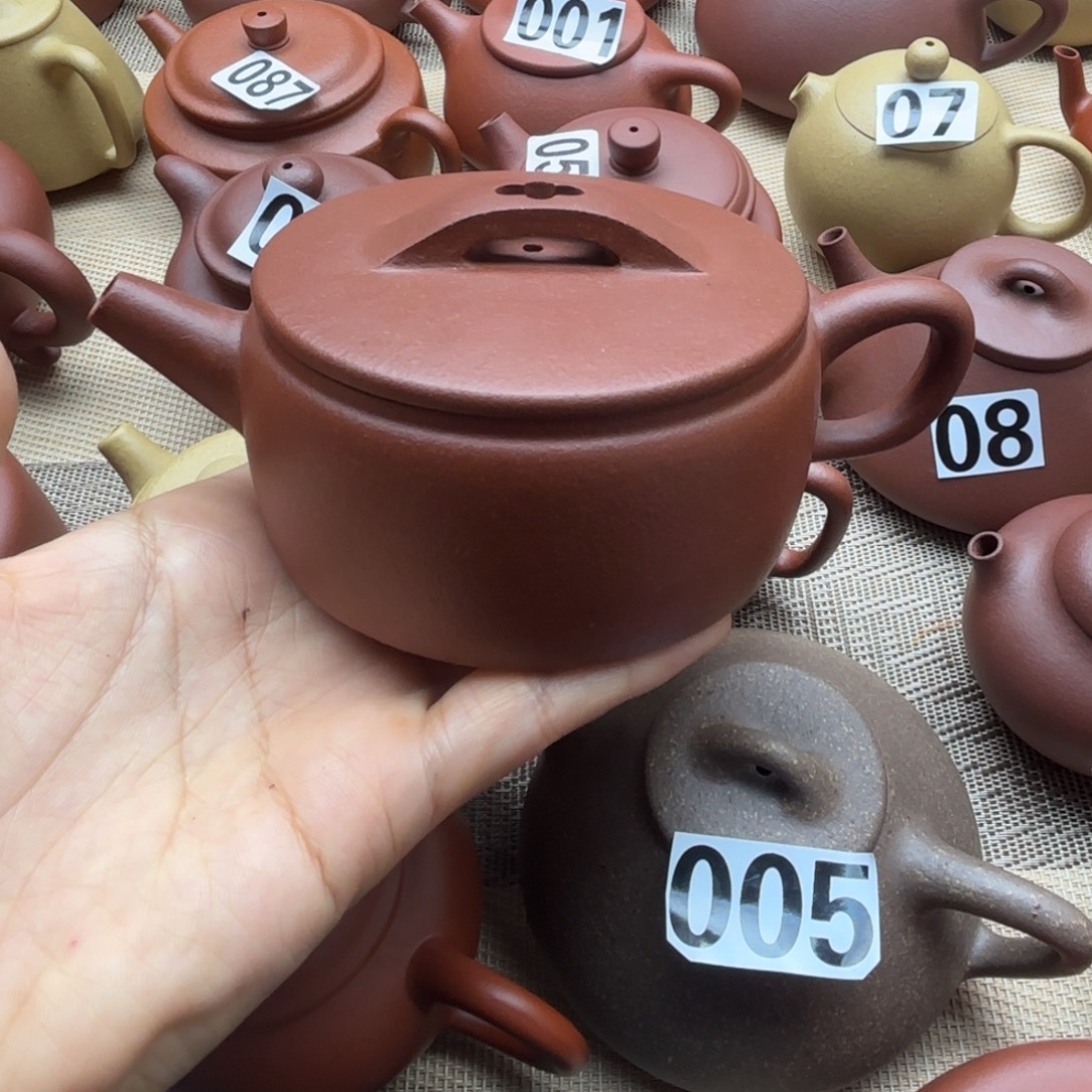 虎***寺紫砂茶壶红降坡汉瓦200cc微瑕