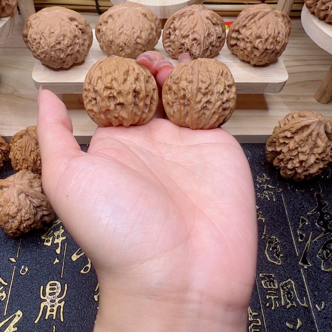 桃核吊坠磨盘37手把件