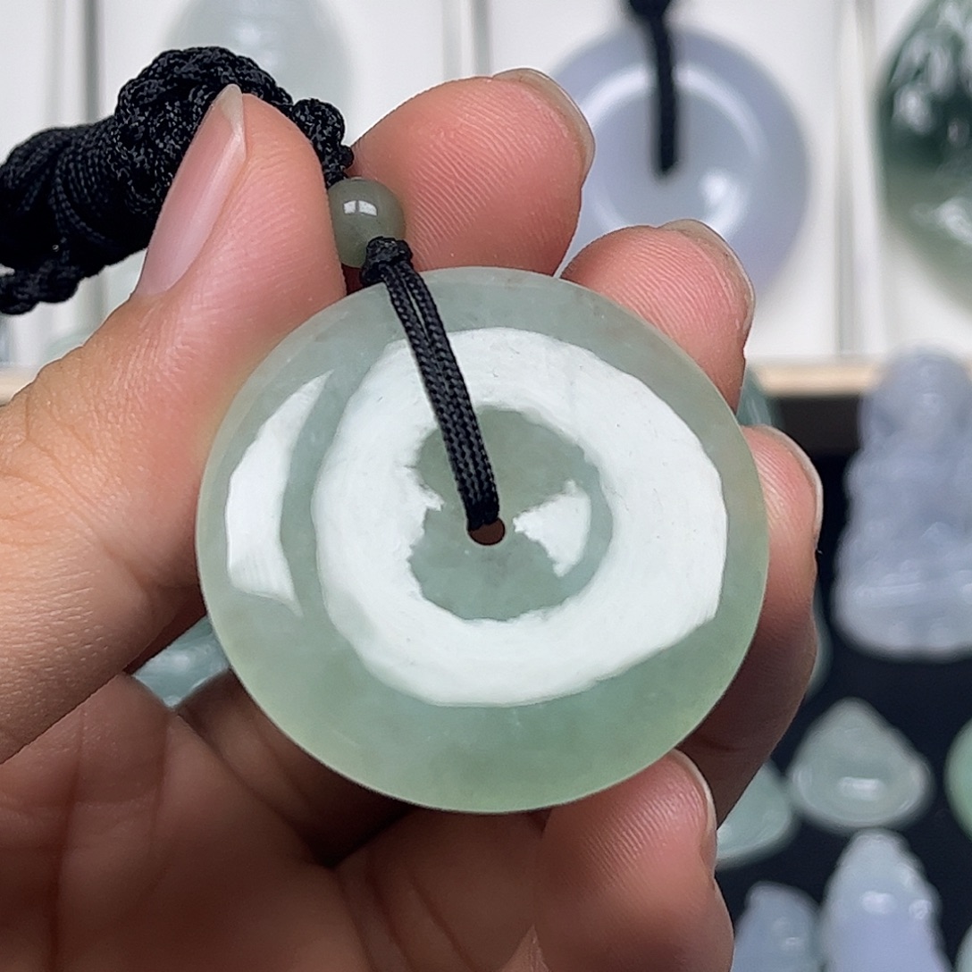 翡翠未镶嵌颈饰缅甸翡翠