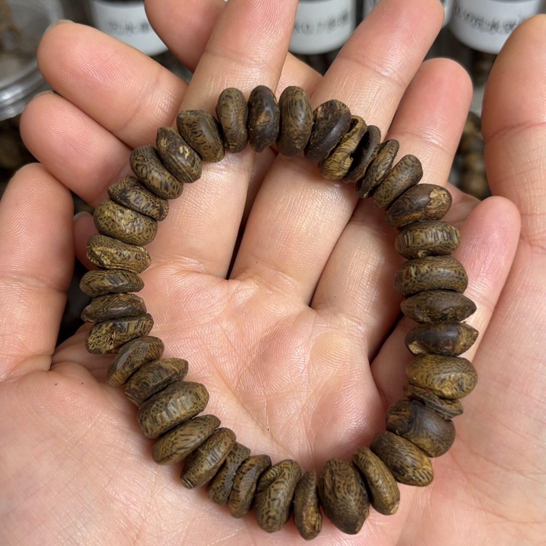 沉香手串奇楠沉水浮包壳留疤单圈17克+