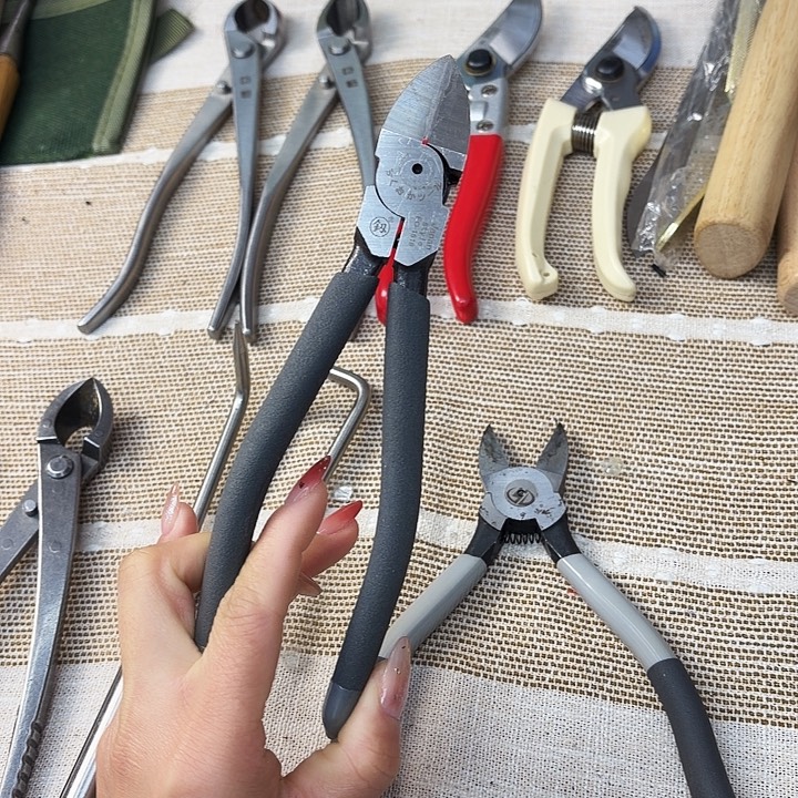 日本福冈7寸水口钳1