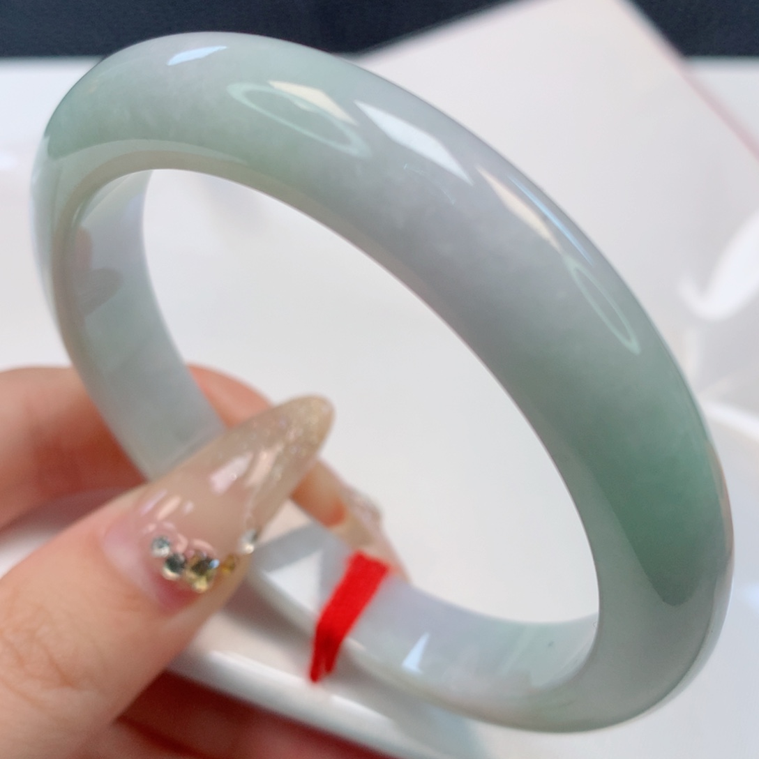 【闪购商品】翡翠手镯未镶嵌57圈
