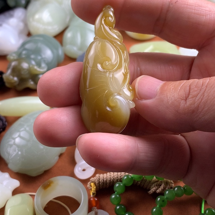 未镶嵌和田玉挂件