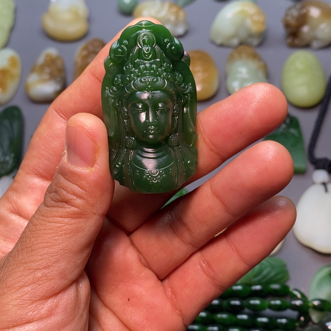 和田玉颈饰未镶嵌