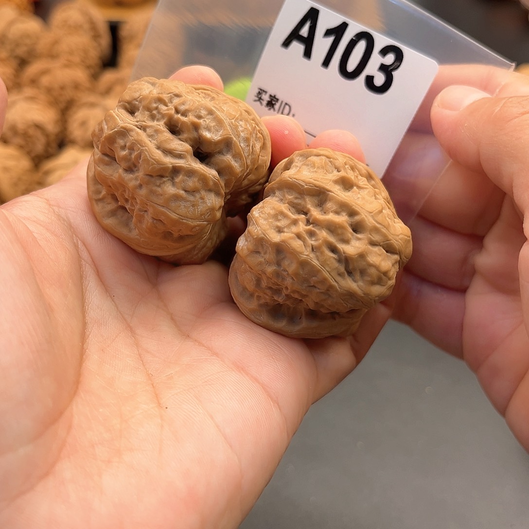 桃核把件老*蛙蛙福利40