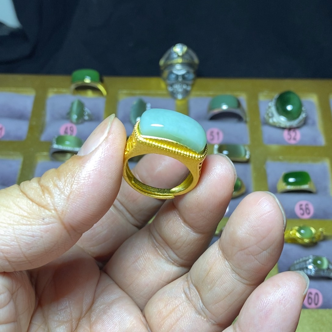 和田玉（碧玉）戒指未镶嵌