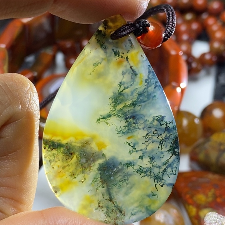 玛瑙/玉髓颈饰未镶嵌