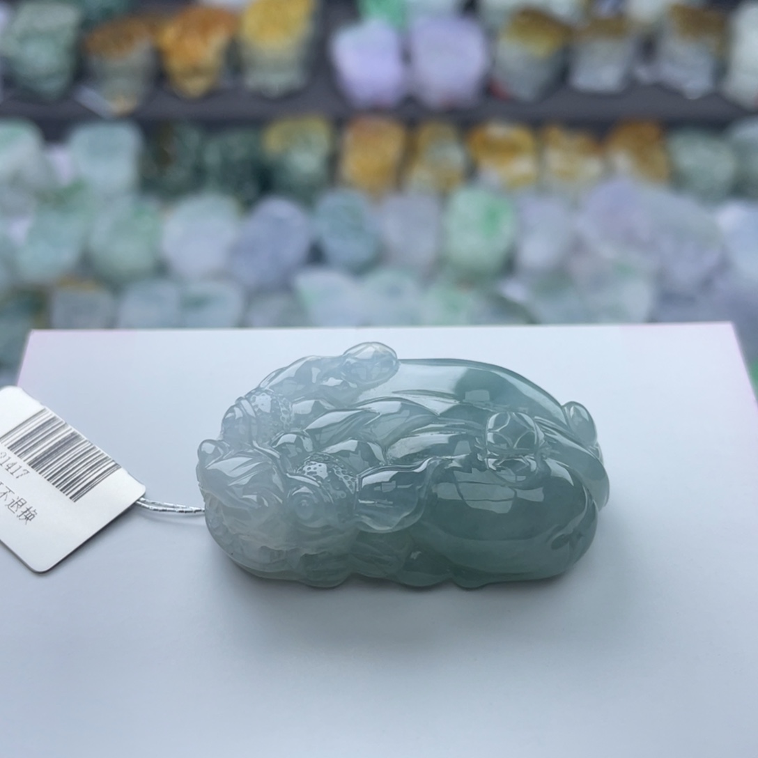 翡翠颈饰未镶嵌貔貅