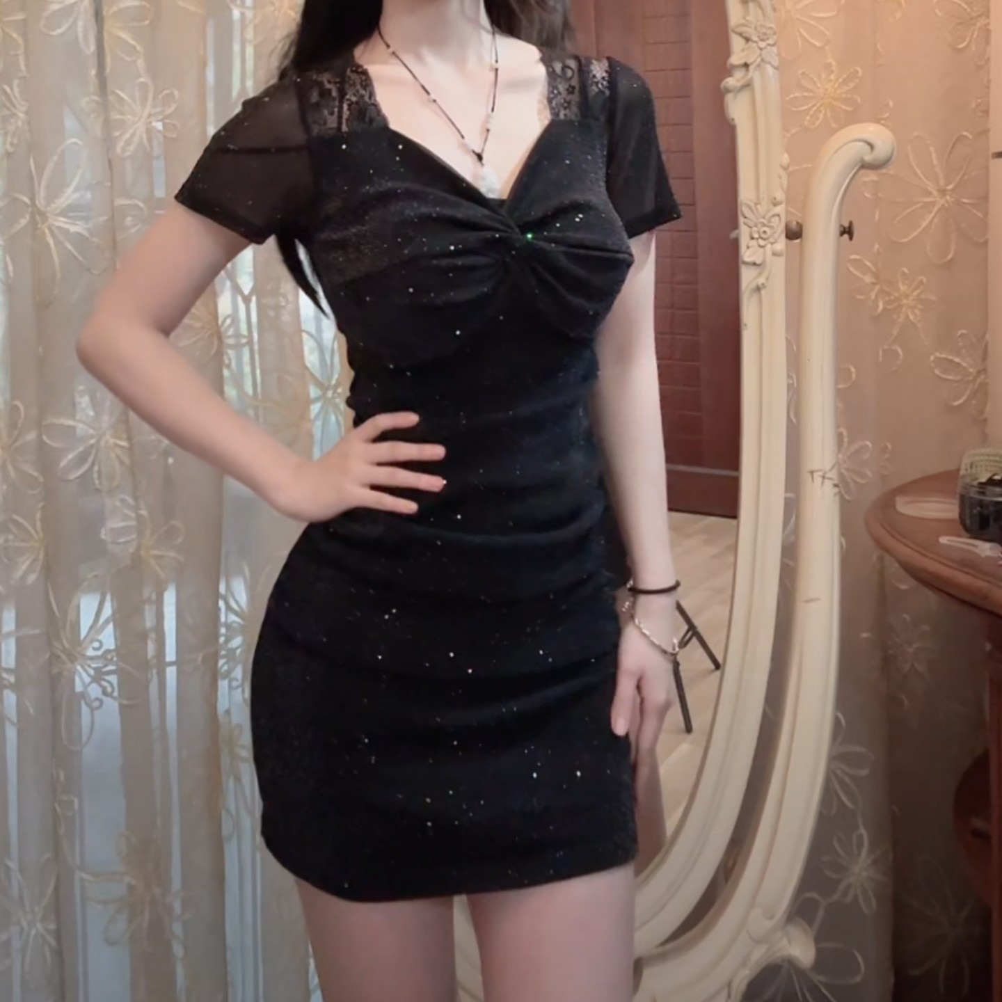 不带胸垫】气质V领修身显瘦包臀夜场时尚连衣裙女人味短袖