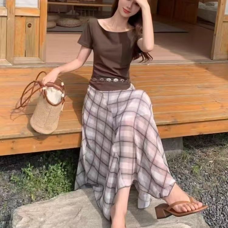 夏季新款时尚女装短袖T恤搭配不规则半身裙套装