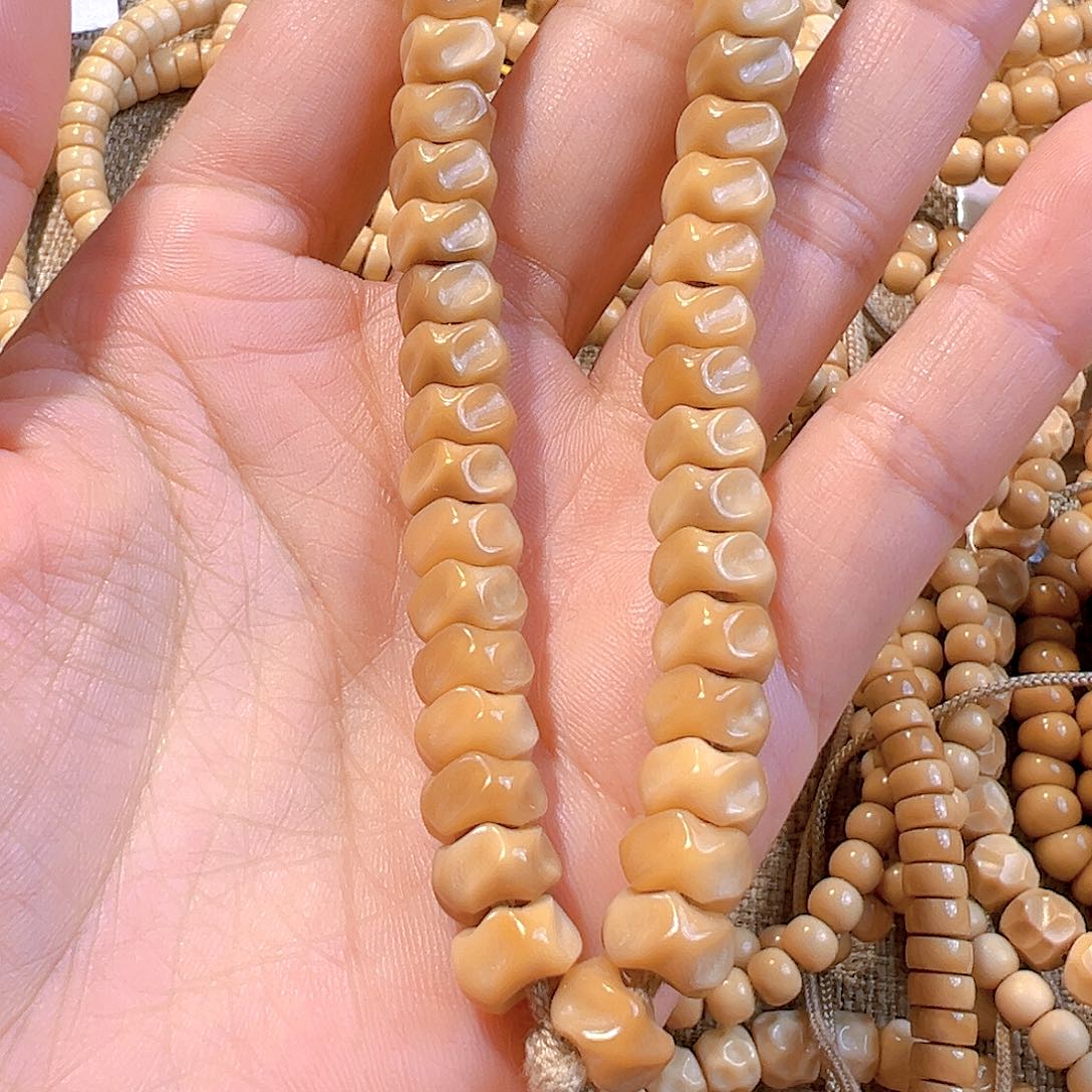 菩提根/象牙果手串天****！卡9龙骨手持