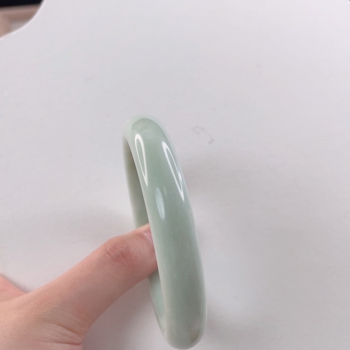 蓝田玉（蛇纹石化大理石玉）手镯未镶嵌陌***?