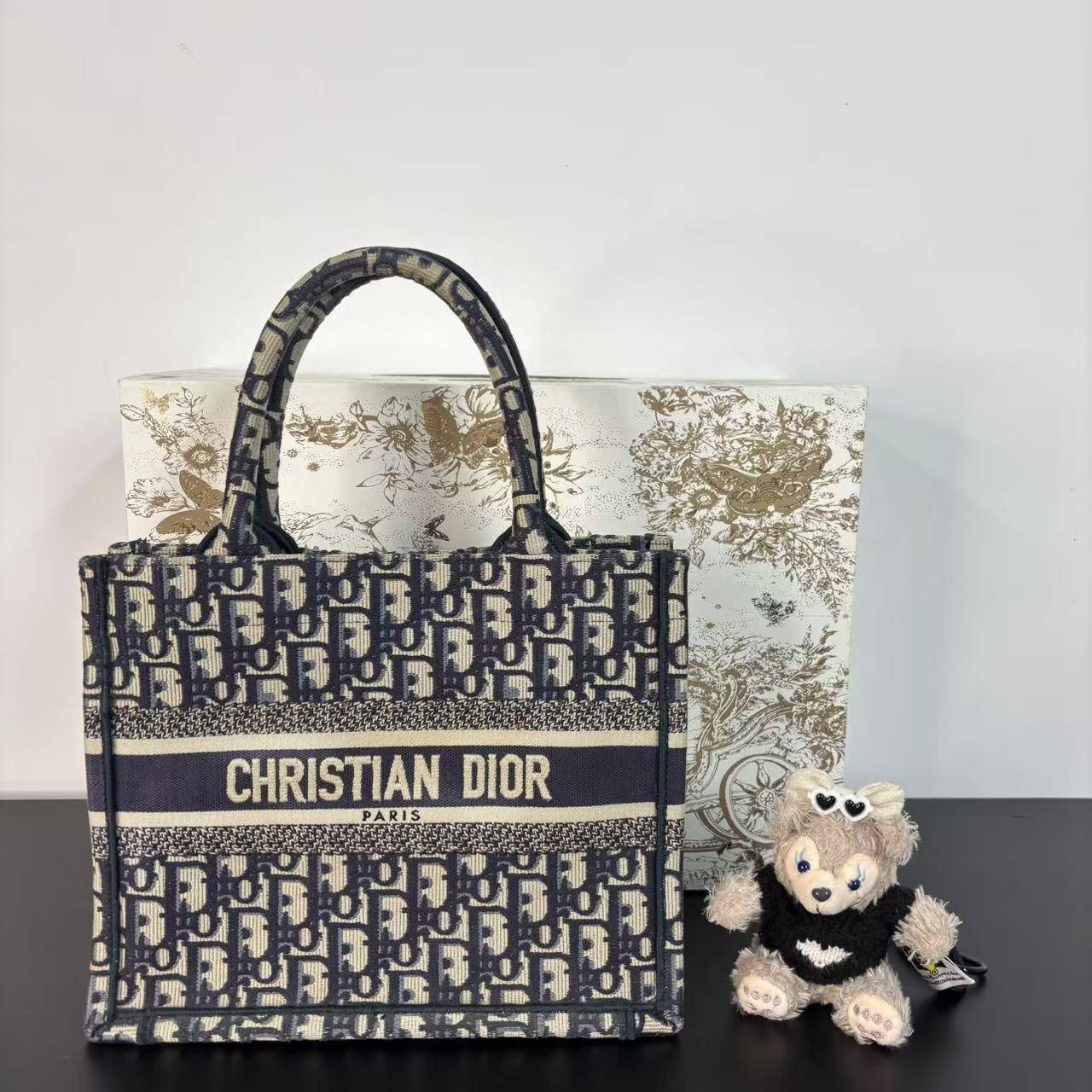 胖虎曼曼/迪奥/95新/公价0/箱包/两用包/31B2509080098