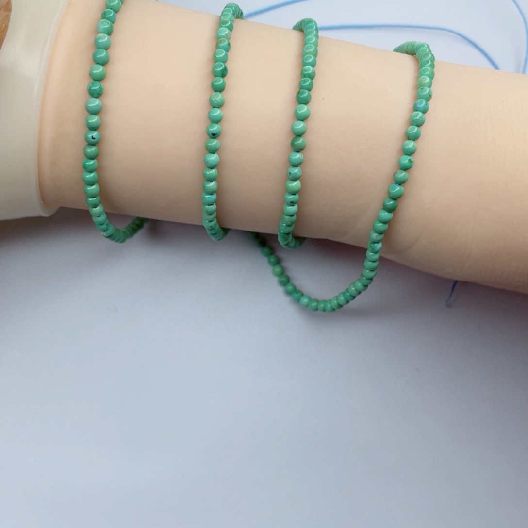 绿松石颈饰未镶嵌