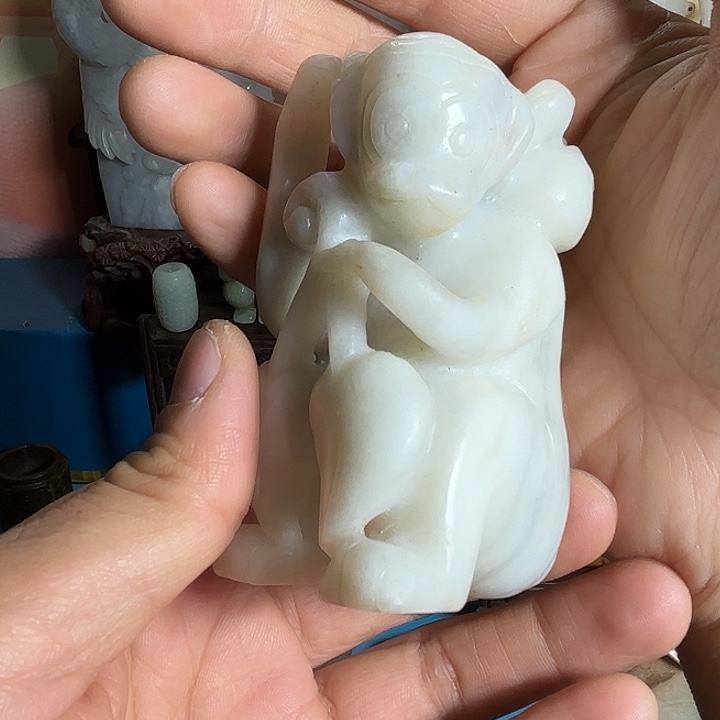 用***8和田玉未镶嵌挂件