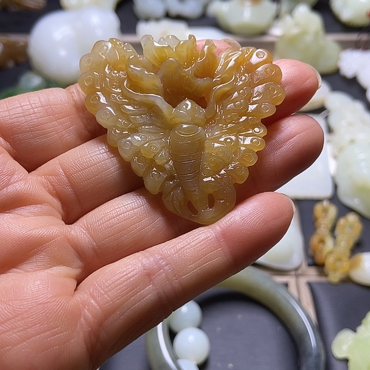 和田玉未镶嵌挂件