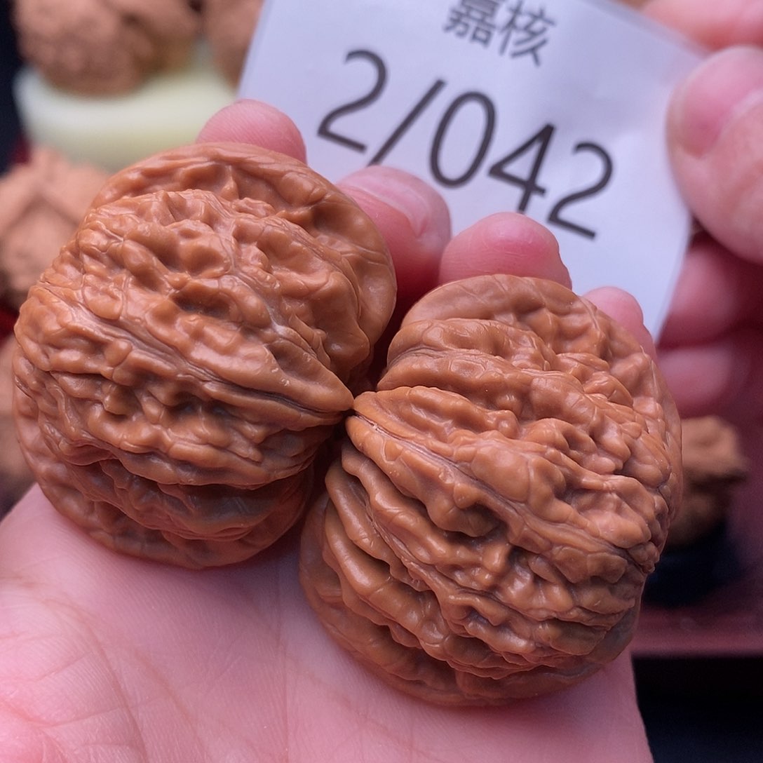 文玩核桃把件42全品汉高楼