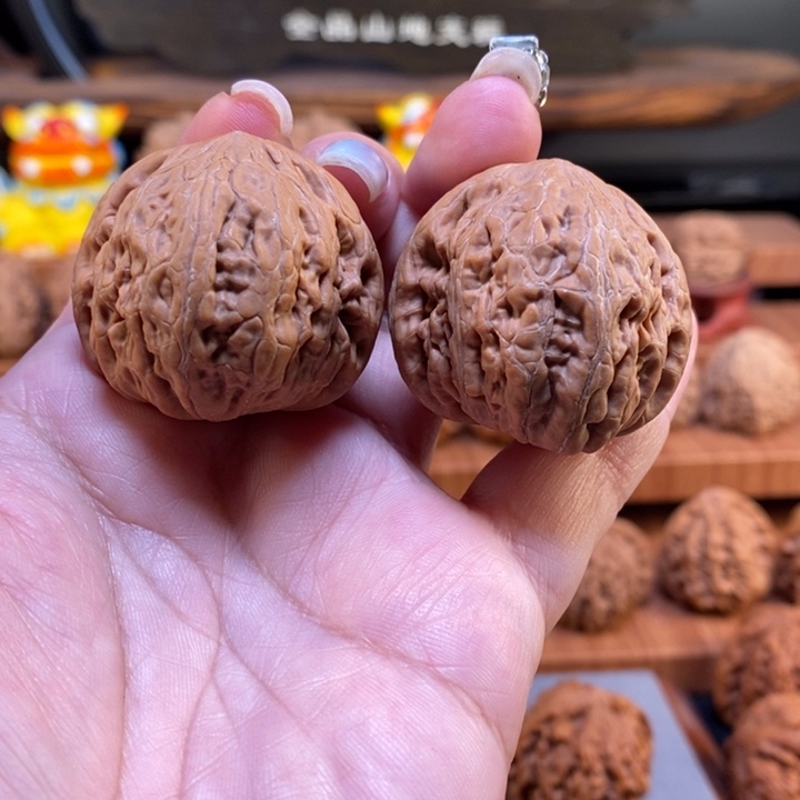 寒***影文玩核桃吊坠38铁锤