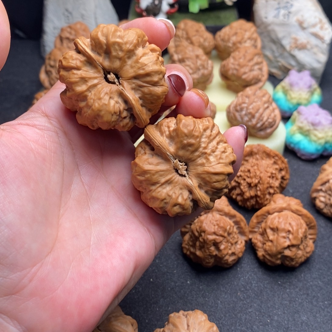 迎***上文玩核桃把件蛤蟆头41尺寸