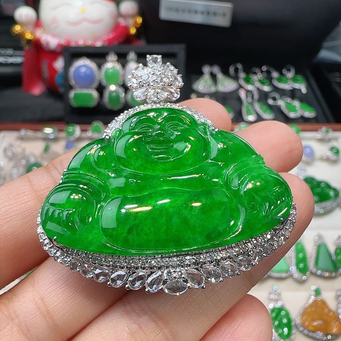 翡翠吊坠(不含链)18K金镶嵌